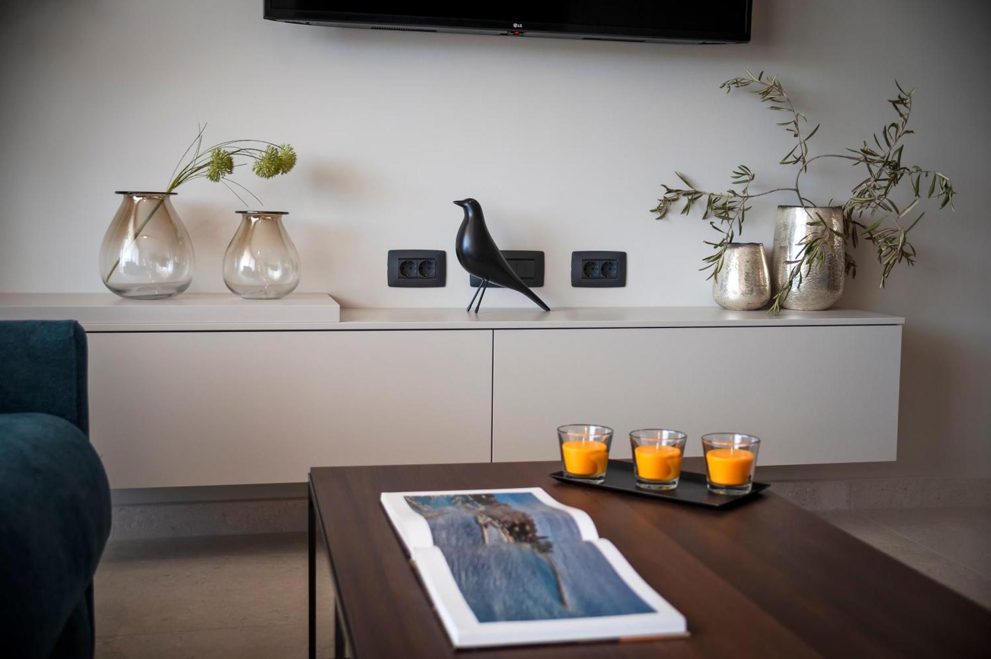 4r Royal Rojnic 3 Apartment