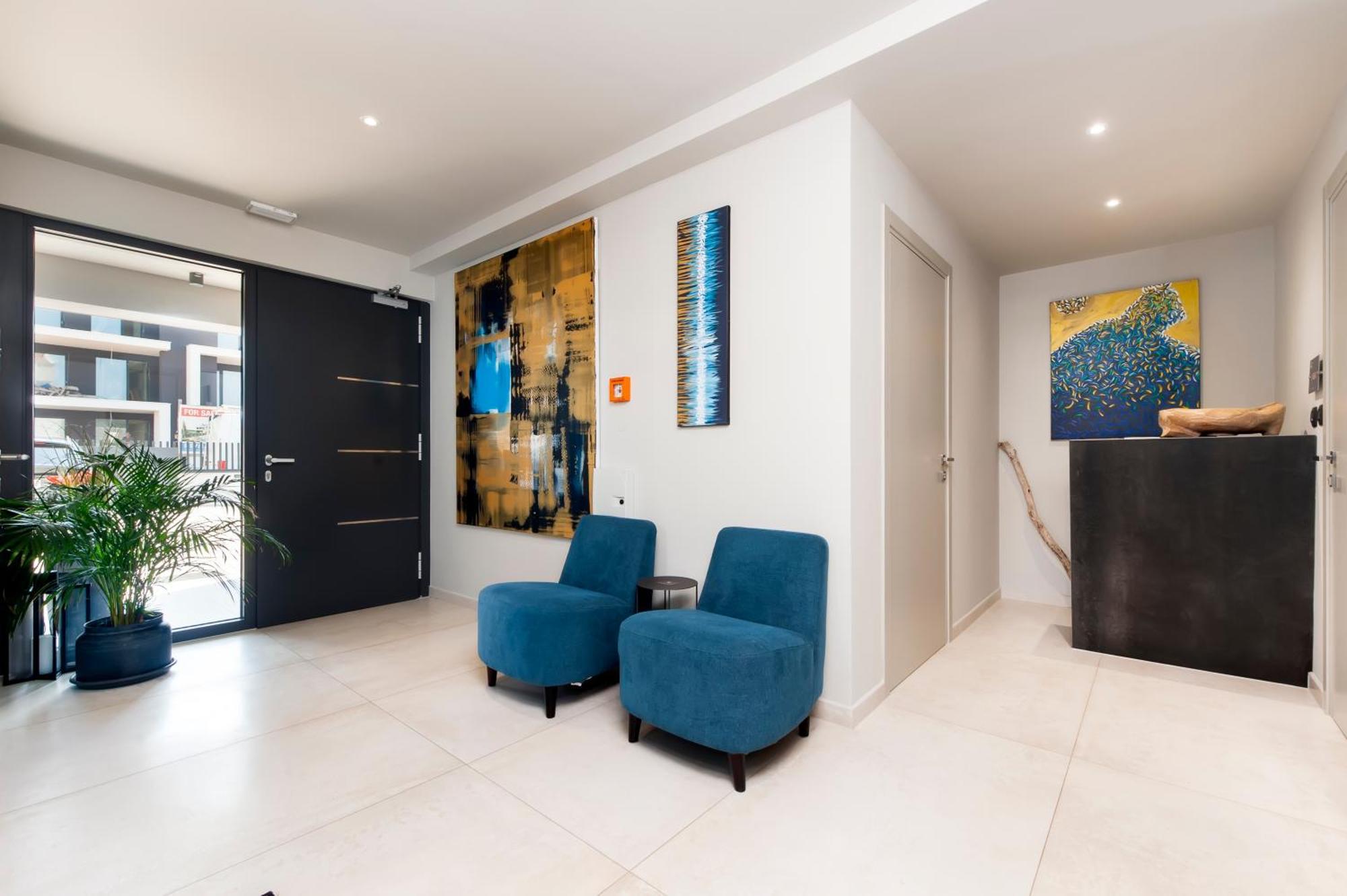 4r Royal Rojnic 3 Apartment *