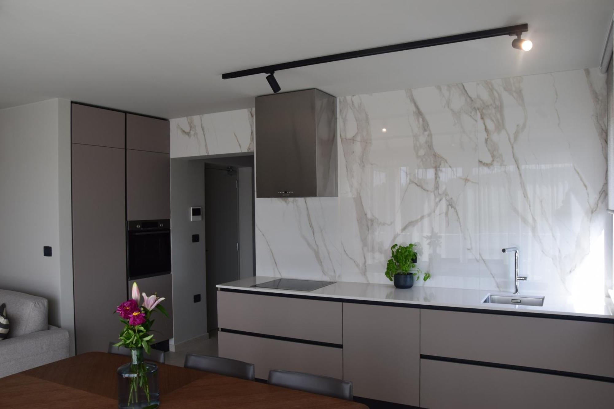 Apartment 4r Royal Rojnic 3 *
